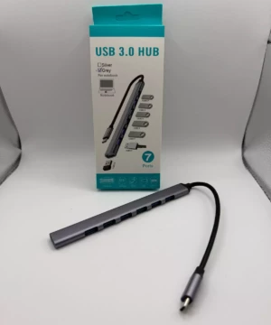 Hub USB multiports pour ordinateur portable en situation