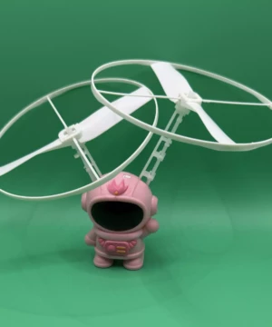 jouet volant astronaute lumineux enfant