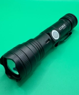 lampe torche LED rechargeable avec zoom