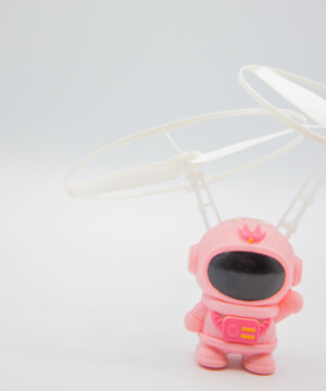 Jouet volant astronaute lumineux à lancer – Jeu enfant interactif