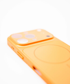 Coque Orange pour iPhone AG Glass finition mate – Protection élégante et antichocs
